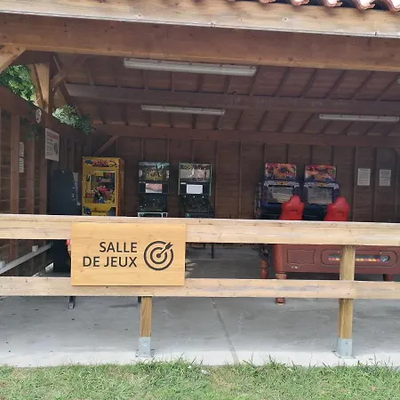 Mobil Tout Confort Κάμπινγκ